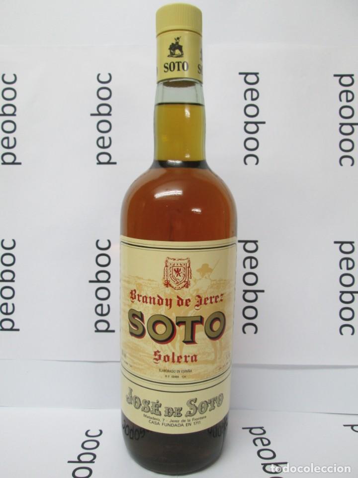 Coleccionismo de vinos y licores: ANTIGUA BOTELLA BRANDY CO&Ntilde;AC, SOTO SOLERA