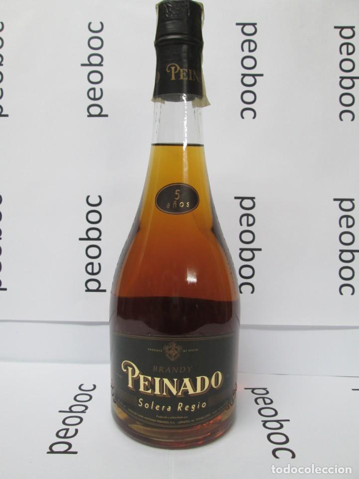 Coleccionismo de vinos y licores: ANTIGUA BOTELLA BRANDY CO&Ntilde;AC, P0EINADO 5 A&Ntilde;OS, SOLERA REGIO