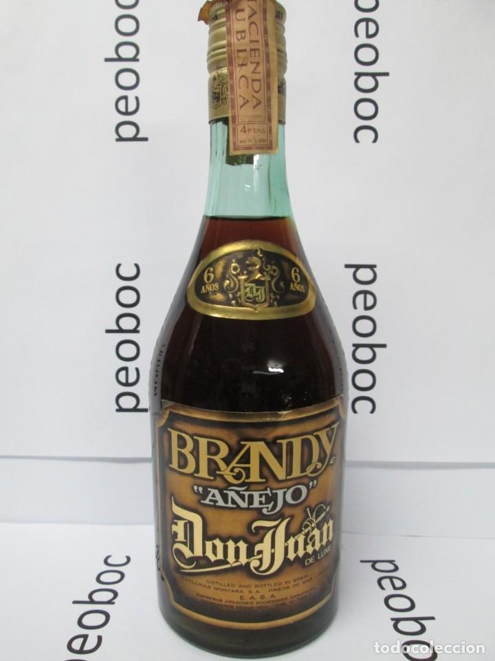 Coleccionismo de vinos y licores: ANTIGUA BOTELLA BRANDY CO&Ntilde;AC, A&Ntilde;EJO DON JUAN, IMPUESTO DE 4 PTS, DECADA 60-70