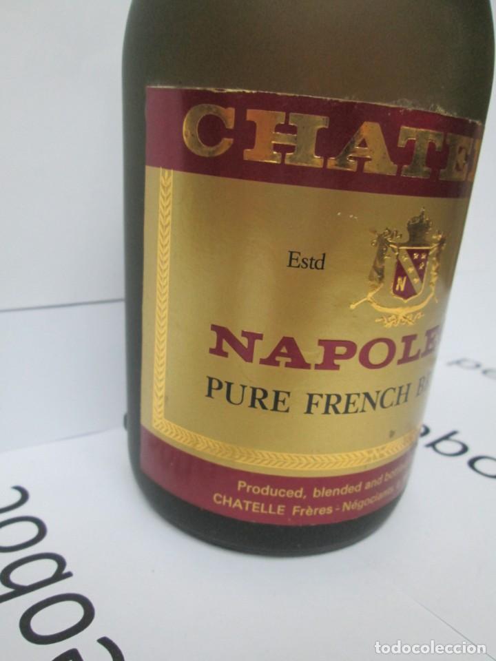 Coleccionismo de vinos y licores: ANTIGUA BOTELLA BRANDY CO&Ntilde;AC, NAPOLEON CHATELLE - Foto 3