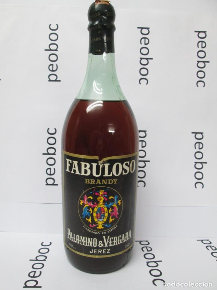 Coleccionismo de vinos y licores: ANTIGUA BOTELLA BRANDY CO&Ntilde;AC, FABULOSO, IMPUESTO DE 4 PTS, DECADA 60-70