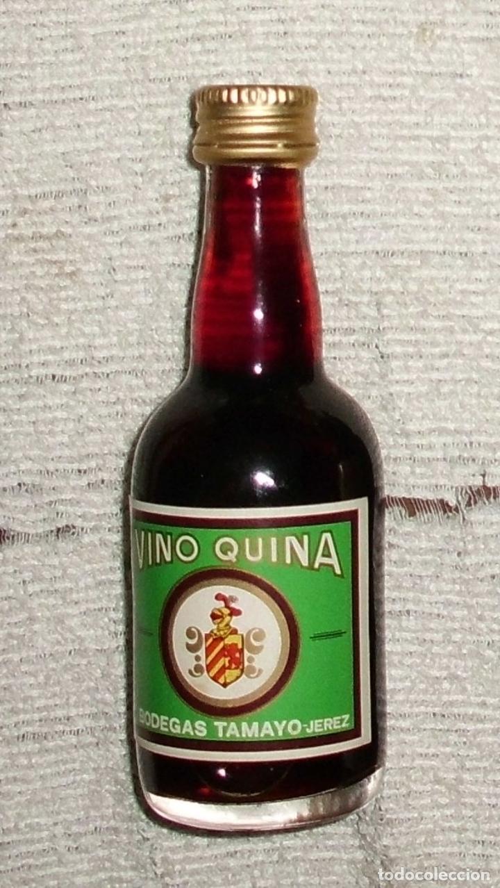 Coleccionismo de vinos y licores: BOTELLIN VINO QUINA. BODEGAS TAMAYO. JEREZ DE LA FRONTERA RF-5785