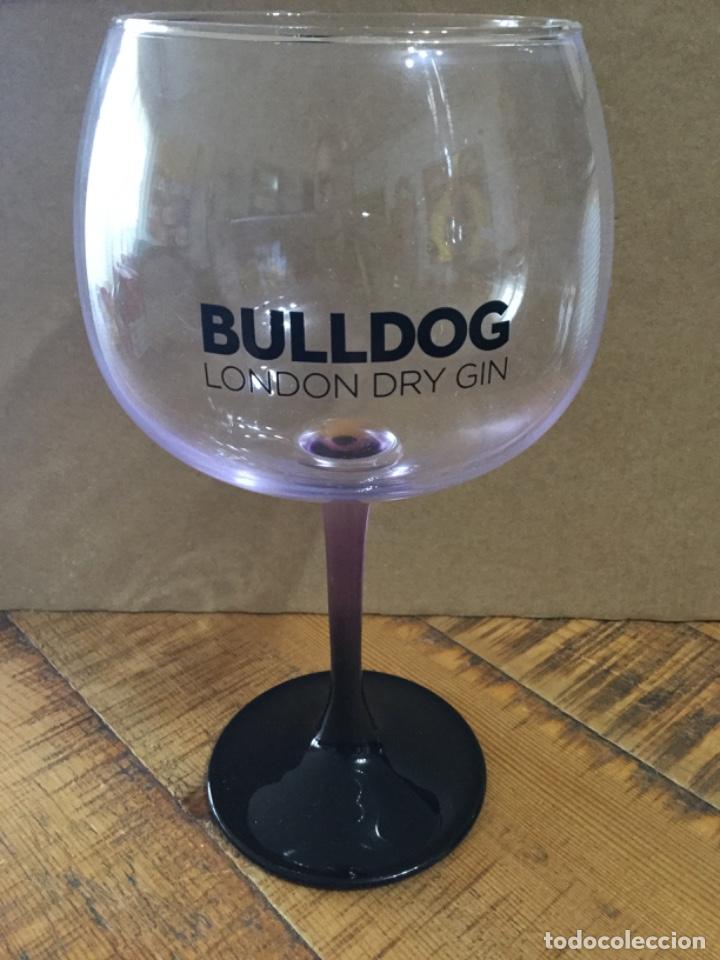 Coleccionismo de vinos y licores: BULLDOG I - CAJA CON 6 COPAS BAL&Oacute;N - GINEBRA INGLESA BULLDOG LONDON DRY GIN