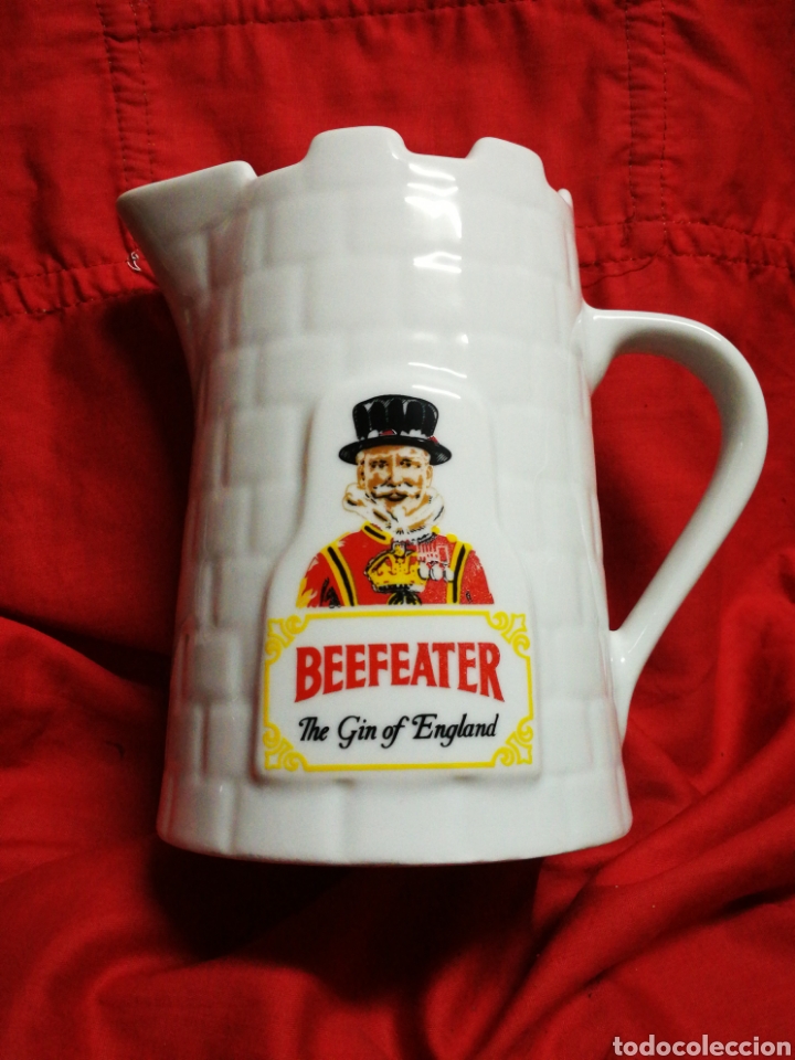 Coleccionismo de vinos y licores: JARRA CER&Aacute;MICA GINEBRA BEEFEATER- THE GIN OF ENGLAND, 16CM.