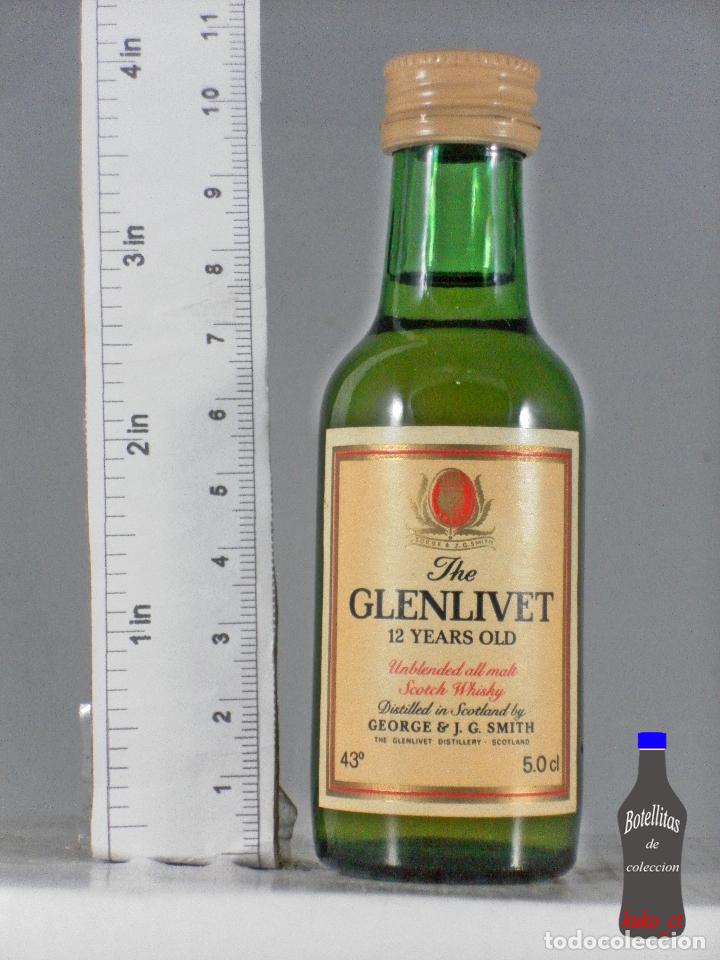 Sammlung von Weinen und Lik&ouml;ren: BOTELLITA BOTELLIN THE GLENLIVET 12 YEARS GEORGE & J.C. SMITH SCOTLAND