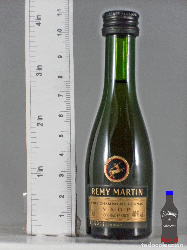 Sammlung von Weinen und Lik&ouml;ren: BOTELLITA BOTELLIN REMY MARTIN V.S.O.P. COGNAC FRANCE