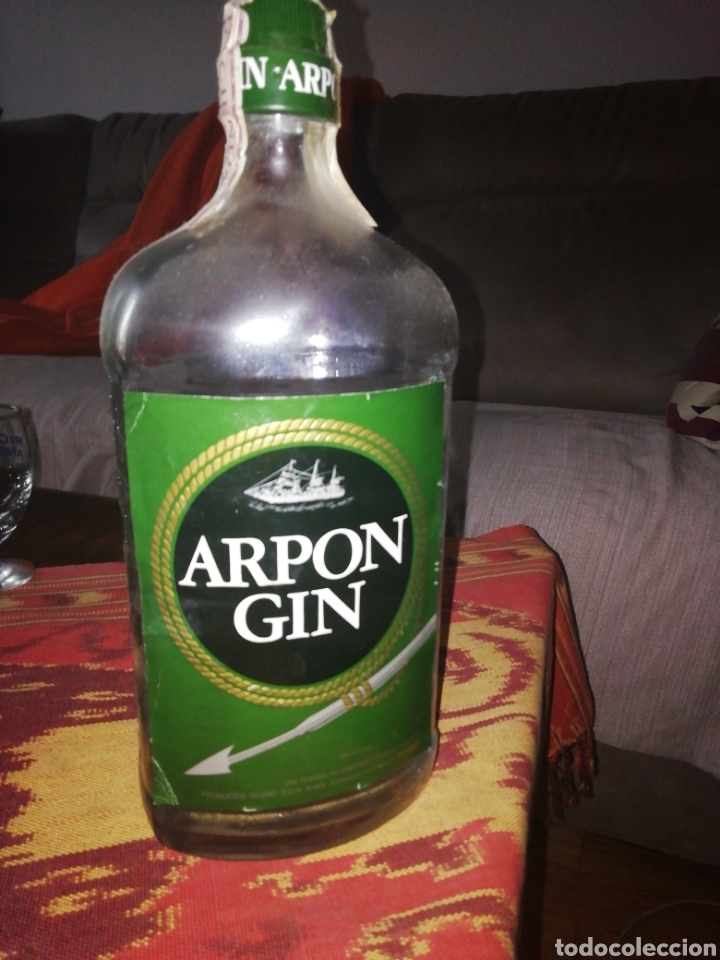 Coleccionismo de vinos y licores: Botella de GIN Arp&oacute;n - Foto 3