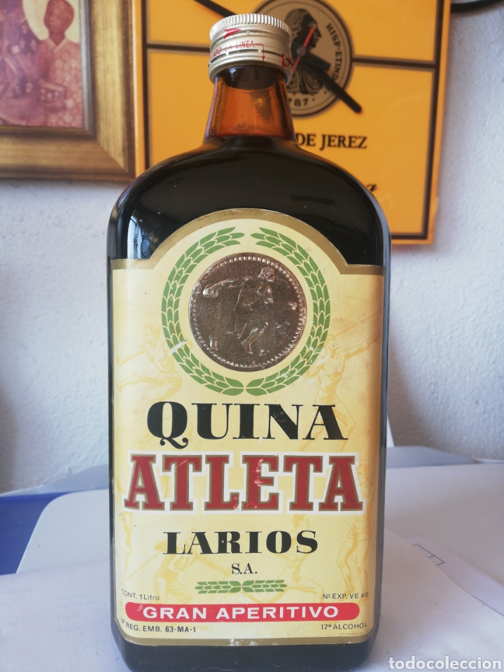 Coleccionismo de vinos y licores: Quina Atleta, Larios, M&aacute;laga, entera