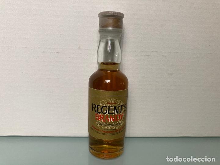 Coleccionismo de vinos y licores: Botell&iacute;n Brandy Regent&acute;s San Marino 10 cm.