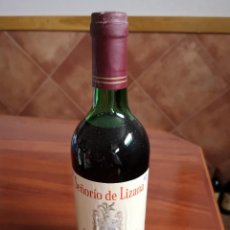 Coleccionismo de vinos y licores: BOTELLA DE VINO D. O. LA RIOJA SEÑORÍO DE LIZANA HERENCIA ABAD GURRIA COSECHA SELECTA. Lote 262511195
