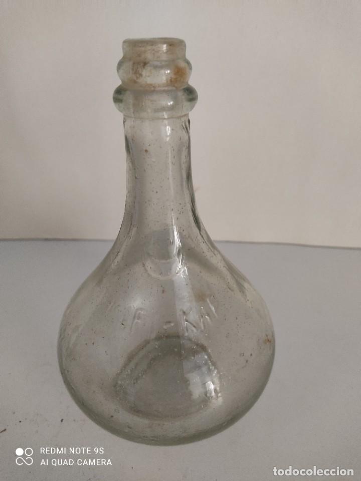 Sammlung von Weinen und Lik&ouml;ren: BONITA BOTELLA DE LICOR KIFI KAF
