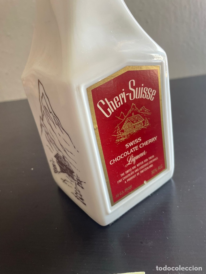 Coleccionismo de vinos y licores: Botella Cheri Suisse - Foto 2
