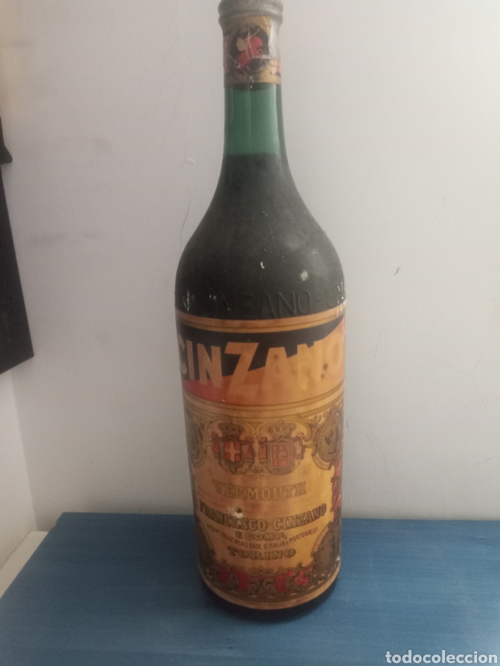 Collection of wines and liquors: Botella Antigua Cinzano 5 litros
