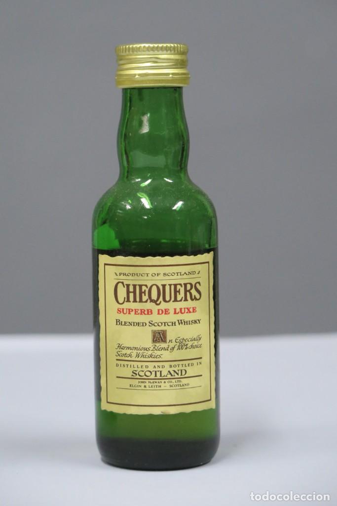 Coleccionismo de vinos y licores: BOTELLIN. CHEQUERS - Foto 1