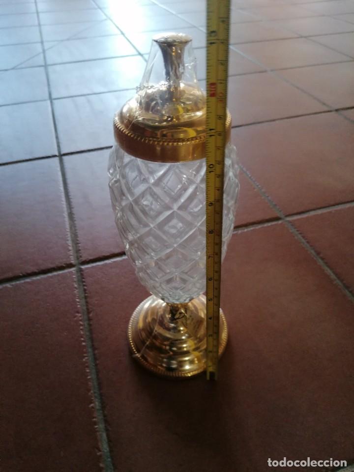 Coleccionismo de vinos y licores: Licorera con grifo - Foto 9