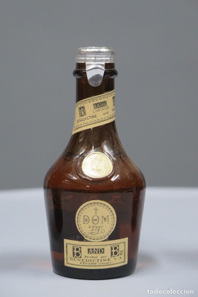 Coleccionismo de vinos y licores: BOTELLIN. DOM BENEDICTINE - Foto 1