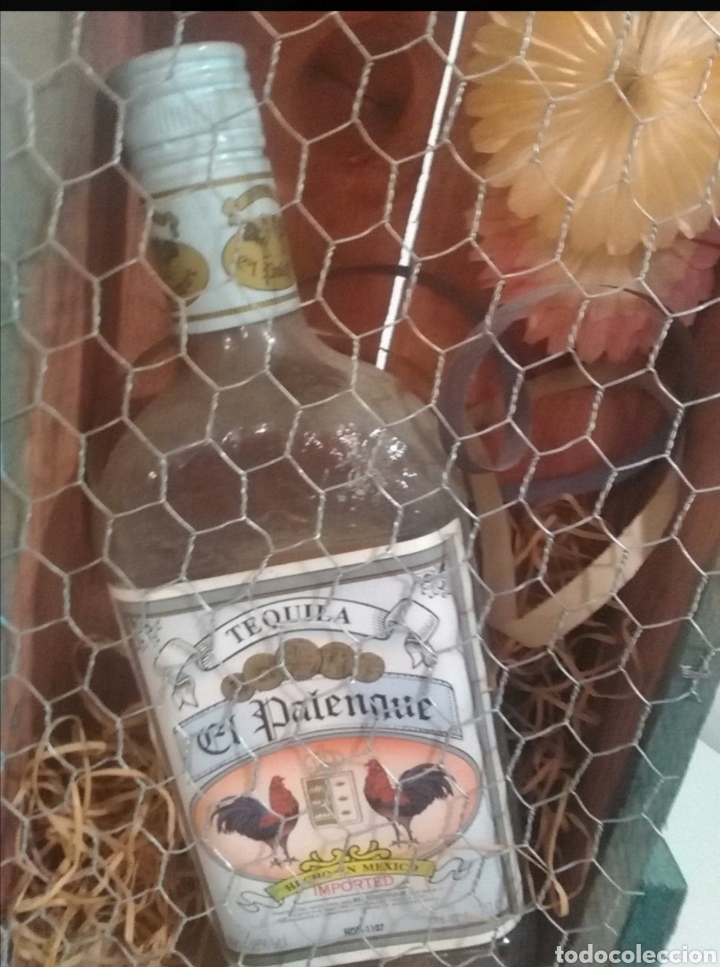 Coleccionismo de vinos y licores: Expositor de tequila - Foto 2