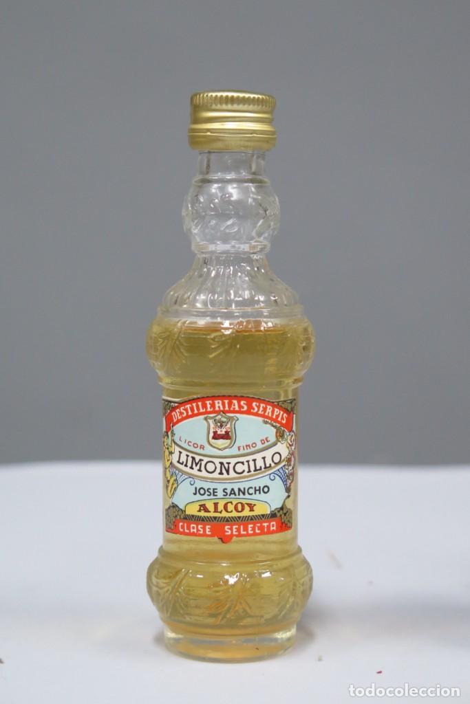 Collectionnisme de vins et liqueurs: BOTELLIN. LIMONCILLO SERPIS