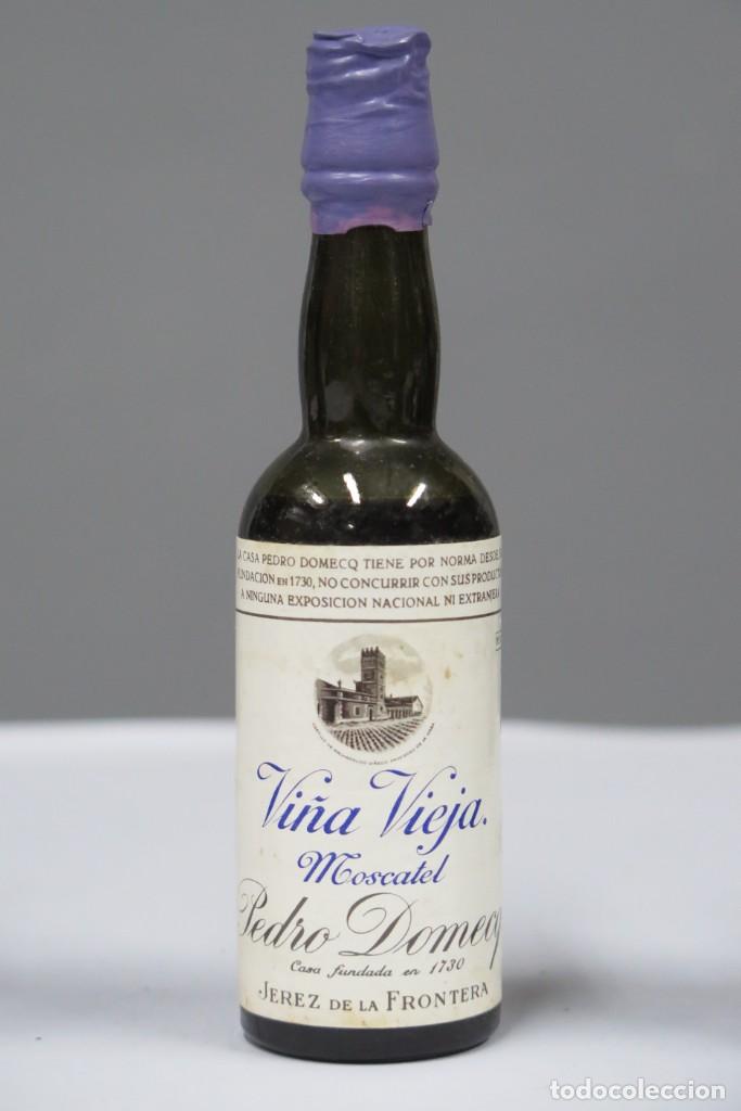 Collectionnisme de vins et liqueurs: BOTELLIN. VI&Ntilde;A VIEJA MOSCATEL PEDRO DOMECQ