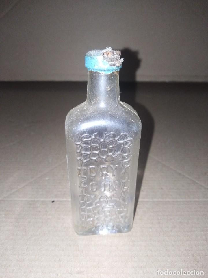 Coleccionismo de vinos y licores: botellin ginebra green fish dry gin