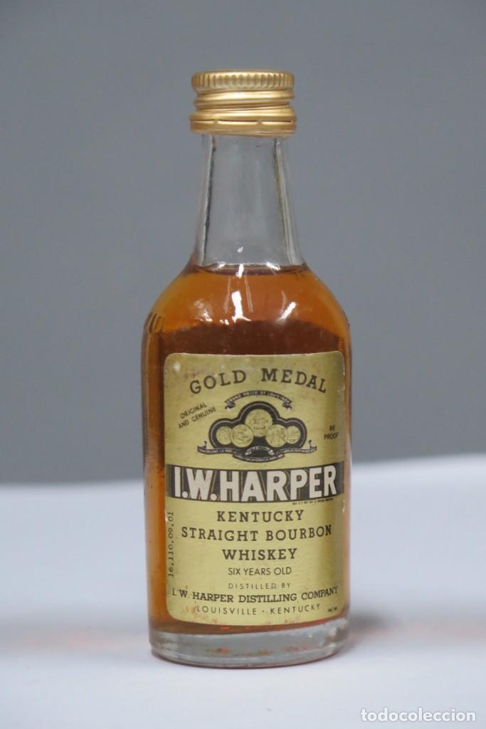 Collectionnisme de vins et liqueurs: BOTELLIN. I.W.HARPER. GOLD MEDAL