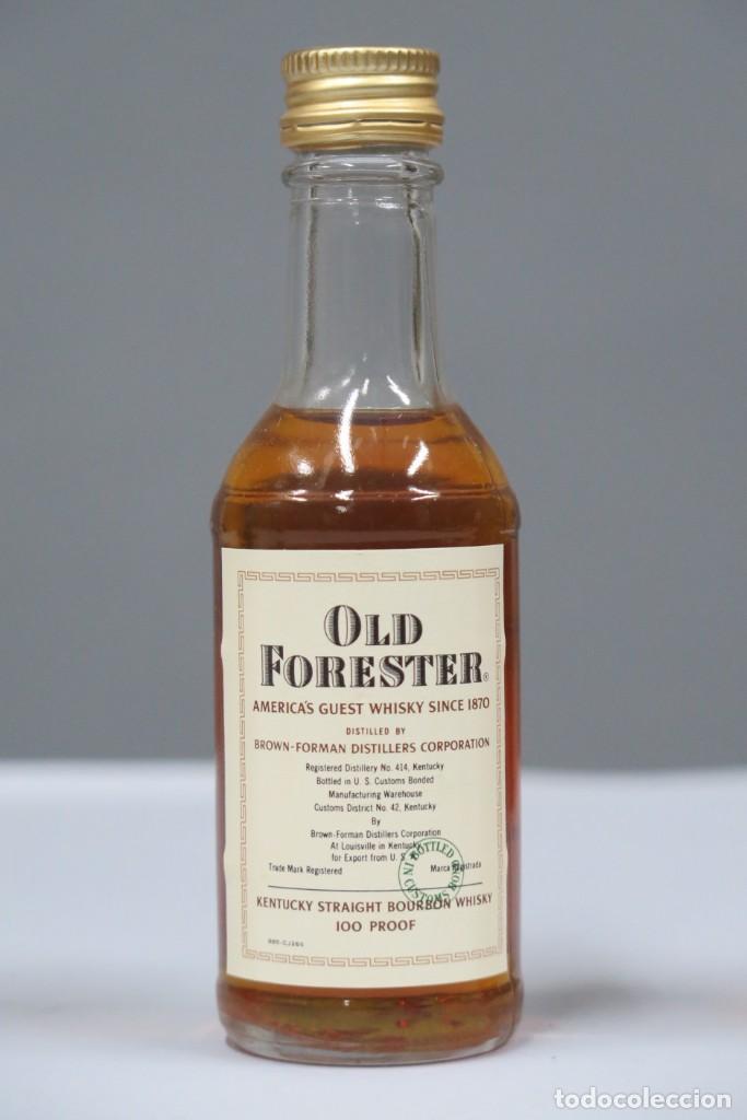 Collection of wines and liquors: BOTELLIN. OLD FORESTER