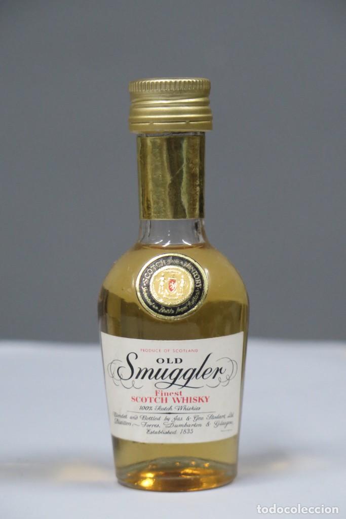 Coleccionismo de vinos y licores: BOTELLIN OLD SMUGGLER - Foto 1