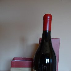Coleccionismo de vinos y licores: VINO VEGAMAR ESENCIA GARNACHA SYRAH 75CL CON ESTUCHE. Lote 300178568