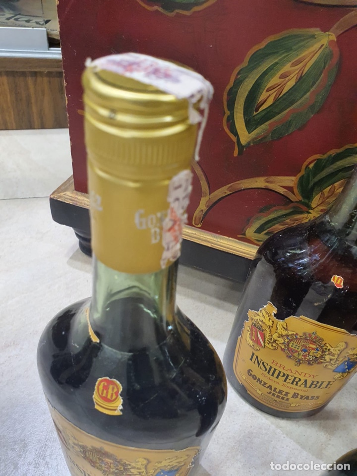 Coleccionismo de vinos y licores: Lote de 8 botellas brandy insuperable años 70 - Foto 2 - 302351148