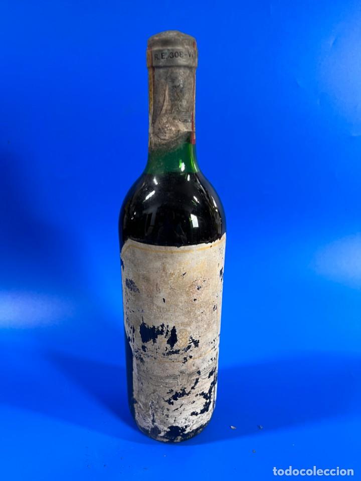 Sammlung von Weinen und Lik&ouml;ren: BOTELLA. VINO TINTO. HEREDEROS MARQU&Eacute;S DE RISCAL. RIOJA. COSECHA 1988. 75 CL. VER FOTOS