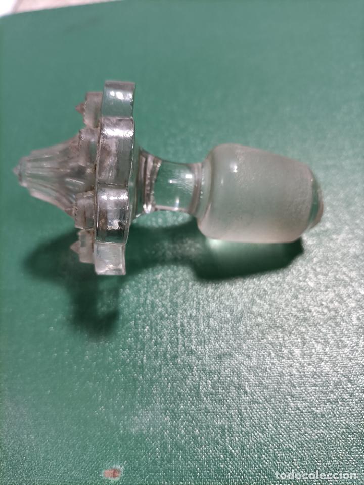 Coleccionismo de vinos y licores: Antiguo tap&oacute;n de cristal de botella