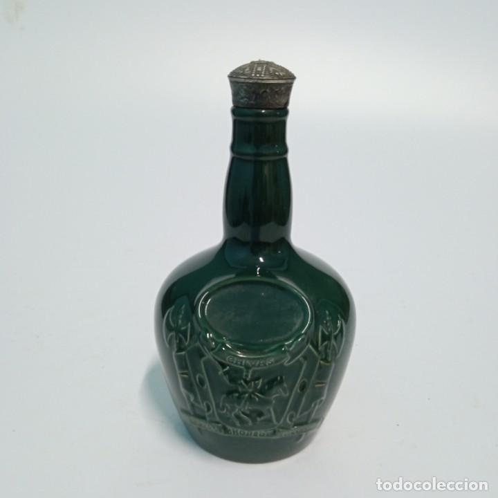 Coleccionismo de vinos y licores: BOTELLA CERAMICA VITRIFICADA CHIVAS WHISKY