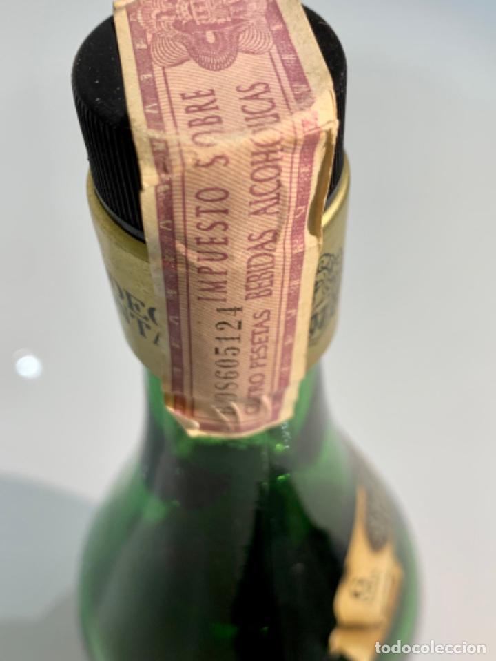 Coleccionismo de vinos y licores: Brandy A&ntilde;ejo Don Juan. 4 pesetas. Bodegas Montara. Precintada. A&ntilde;os 70.
