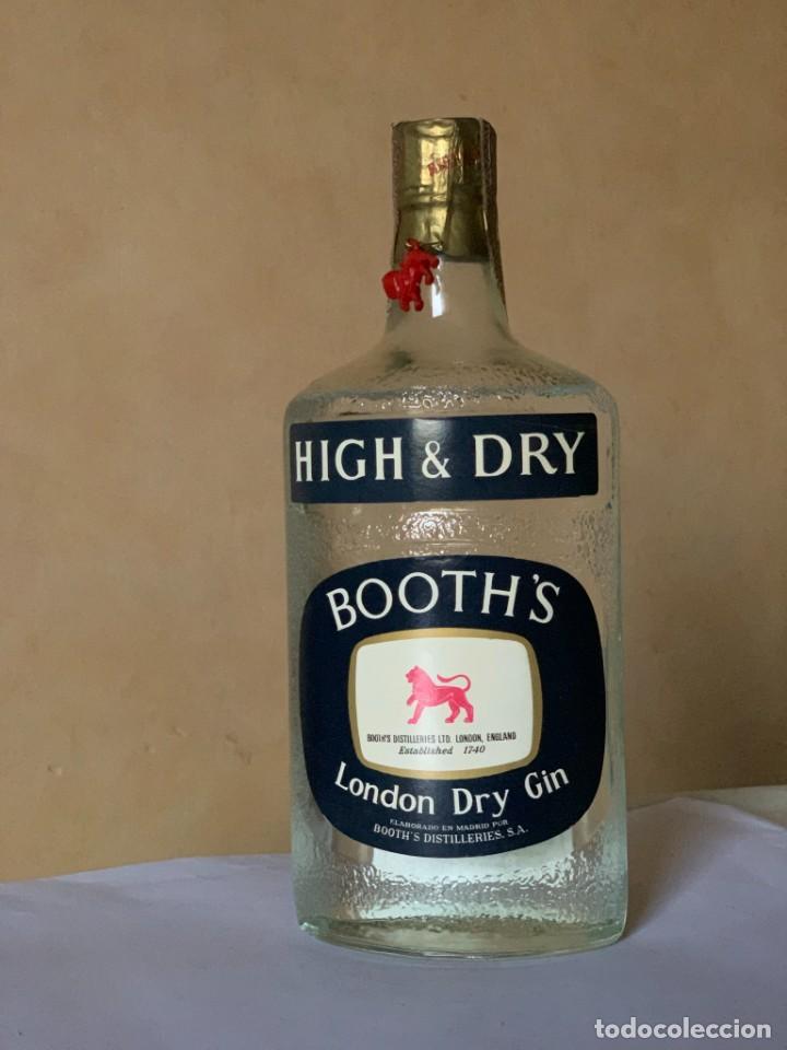 Coleccionismo de vinos y licores: BOTELLA GINEBRA BOOTH&acute;S HIGH DRY GIN. CON SELLO Y COLGANTE.