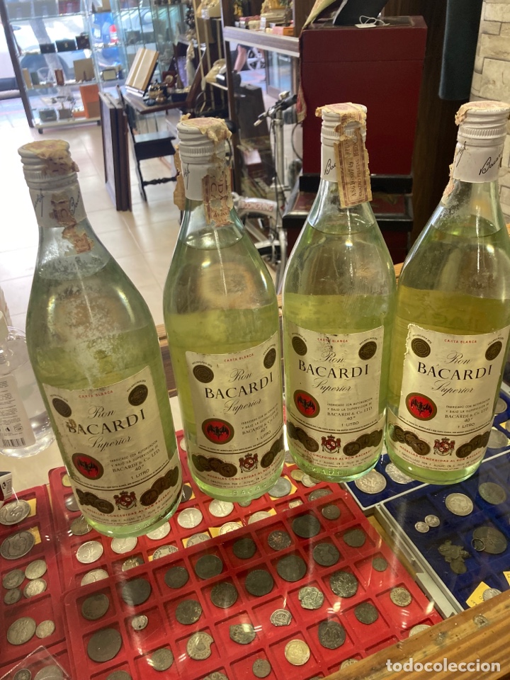 Coleccionismo de vinos y licores: Lote de 4 botellas de bacardi antiguas, 40 grados - Foto 1 - 307298288