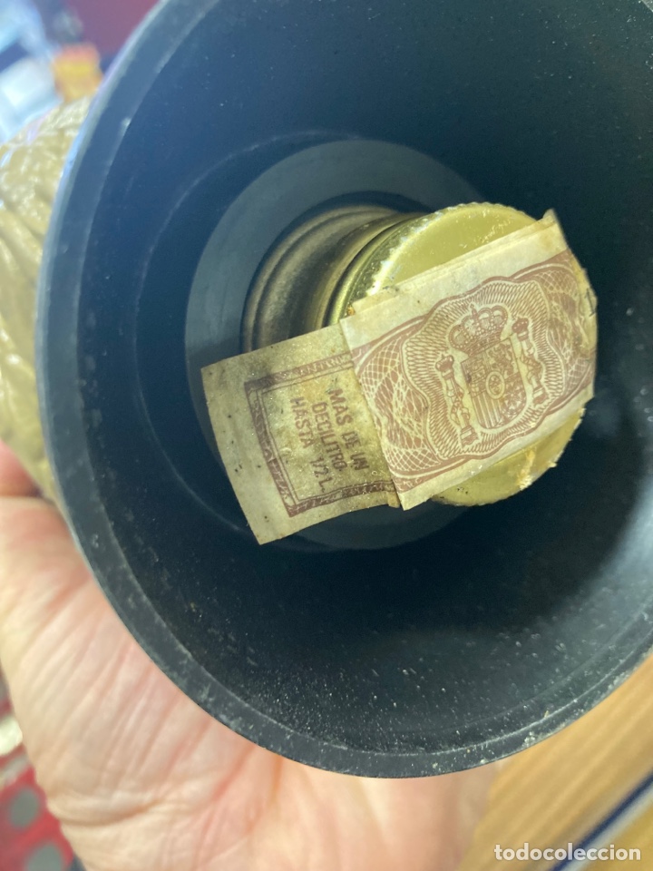 Coleccionismo de vinos y licores: Botella licor tutankamon - Foto 6