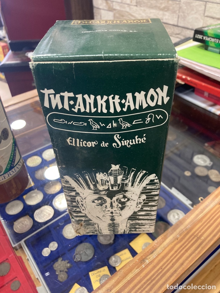 Coleccionismo de vinos y licores: Botella licor tutankamon - Foto 1