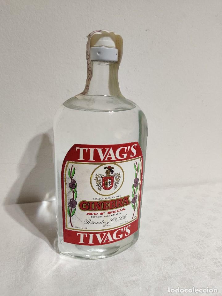 Coleccionismo de vinos y licores: Antigua y rara ginebra Tivag's de Sevilla etiqueta 4 pesetas