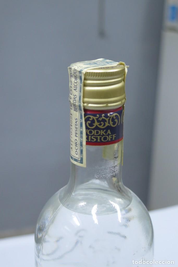 Coleccionismo de vinos y licores: BOTELLA. ERISTOFF. VODKA - Foto 2