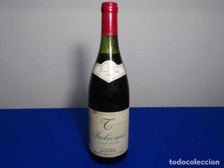 Sammlung von Weinen und Lik&ouml;ren: VINO LOUIS T&Ecirc;TE JULIENAS 1990. FRANCE. COLECCI&Oacute;N.