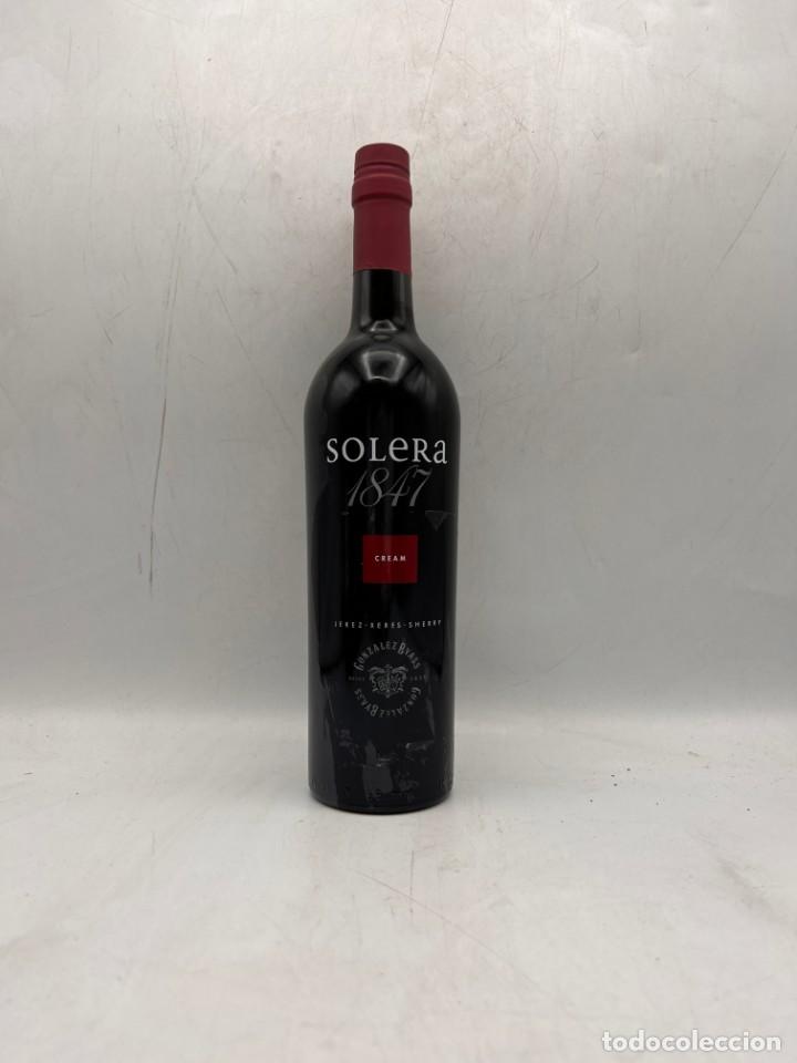 Sammlung von Weinen und Lik&ouml;ren: BOTELLA. SOLERA CREAM. 1847. GONZALEZ BYASS. JEREZ. 18% VOL. 75 CL. VER FOTOS