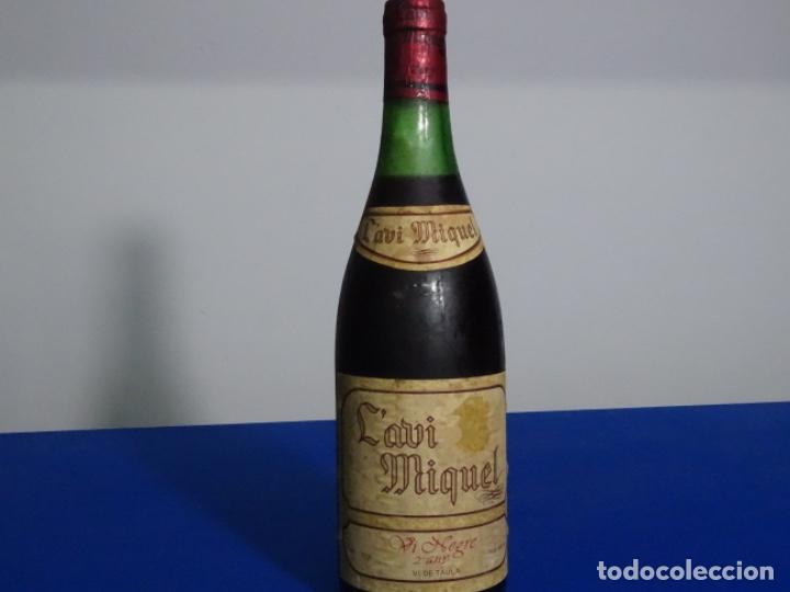 Collection of wines and liquors: L&rsquo;AVI MIQUEL. VI NEGRE SEGUNDO A&Ntilde;O.