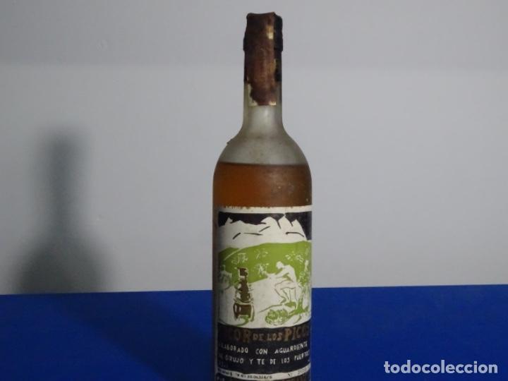 Colecionismo de vinhos e licores: LICOR DE LOS PICOS. ORUJO DE LIEBANA Y TE. POTES CANTABRIA. COLECCI&Oacute;N. A&Ntilde;OS 70