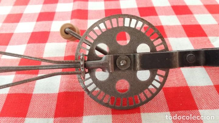 Coleccionismo de vinos y licores: BATIDOR MANUAL MARCA UARTER - Foto 7