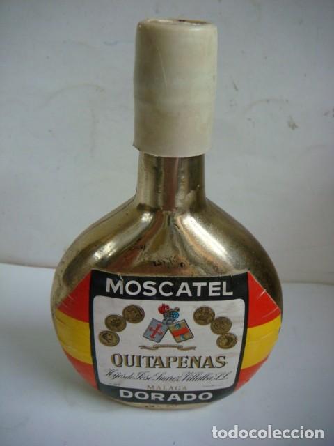 Collection of wines and liquors: BOTELLIN DE MOSCATEL QUITAPENAS MALAGA-CAJ-N&ordm;-59