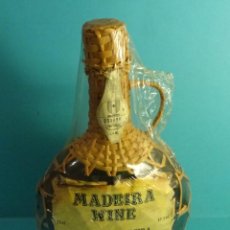Coleccionismo de vinos y licores: BOTELLA VINO SECO DE MADEIRA . DRY MADEIRA WINE. FARIA & FILHOS. 75 CL