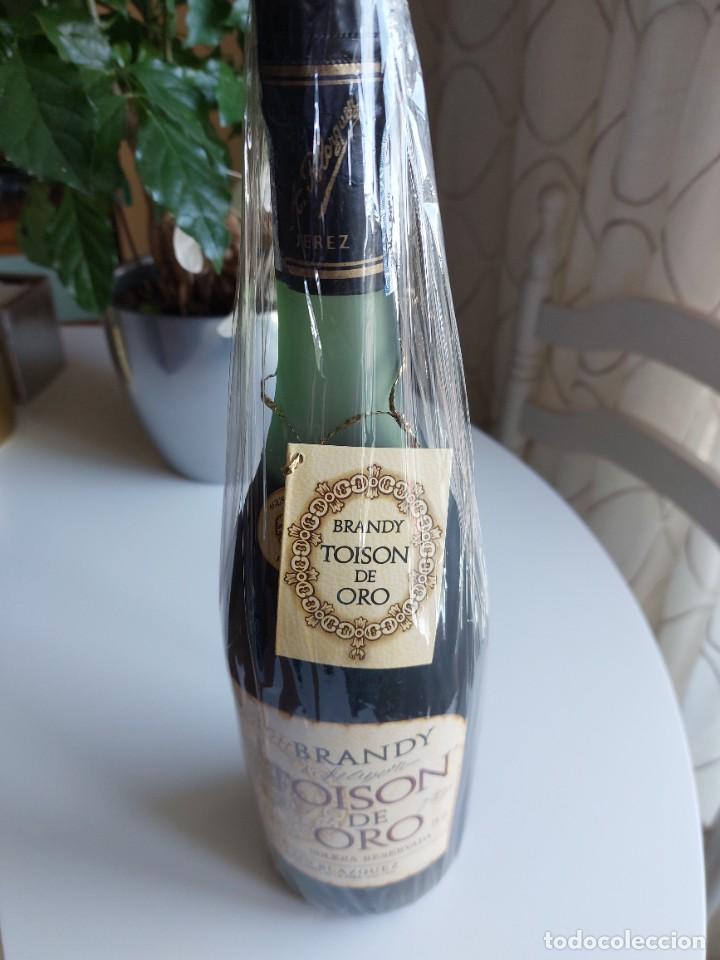 Coleccionismo de vinos y licores: Brandy Toison de Oro - Foto 2