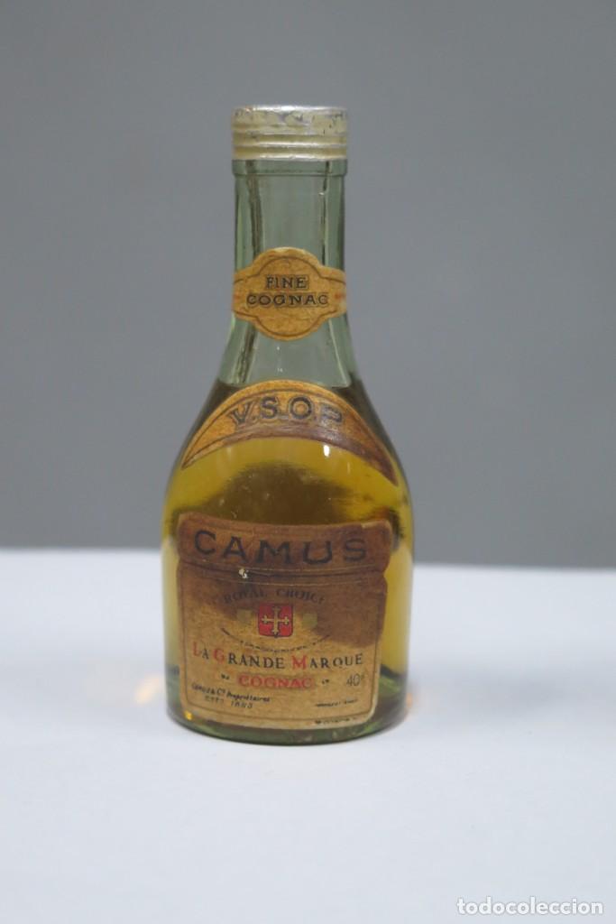 Coleccionismo de vinos y licores: BOTELLIN. CAMUS VSOP - Foto 1