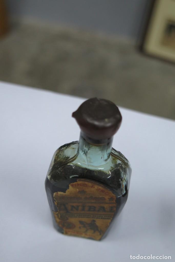 Coleccionismo de vinos y licores: BOTELLIN. ANIBAL - Foto 2