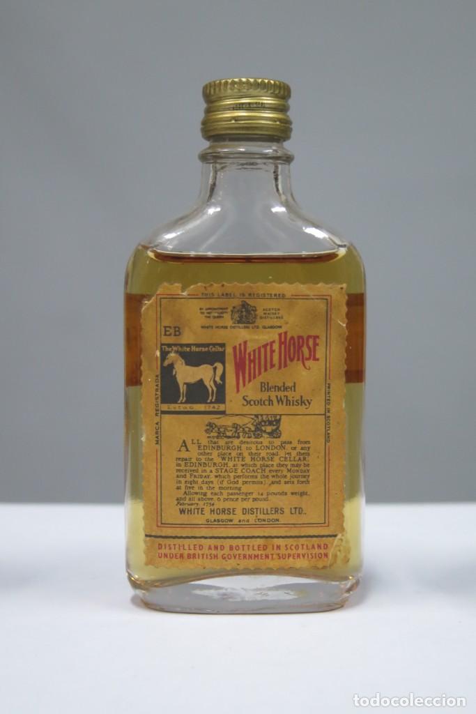 Collection of wines and liquors: BOTELLIN. WHITE HORSE